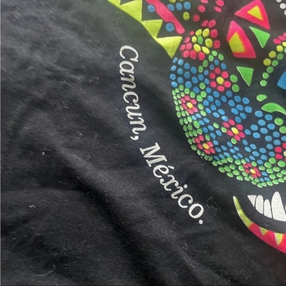 New Unisex Souvenir Clothing From Cancun Mexico. - Picture 3 of 15